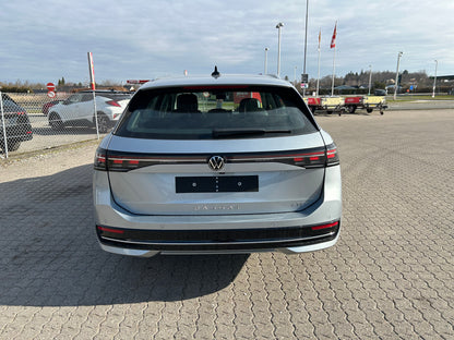 VW Passat Variant Elegance 1,5 eTSI 150 HK 110 kW DSG