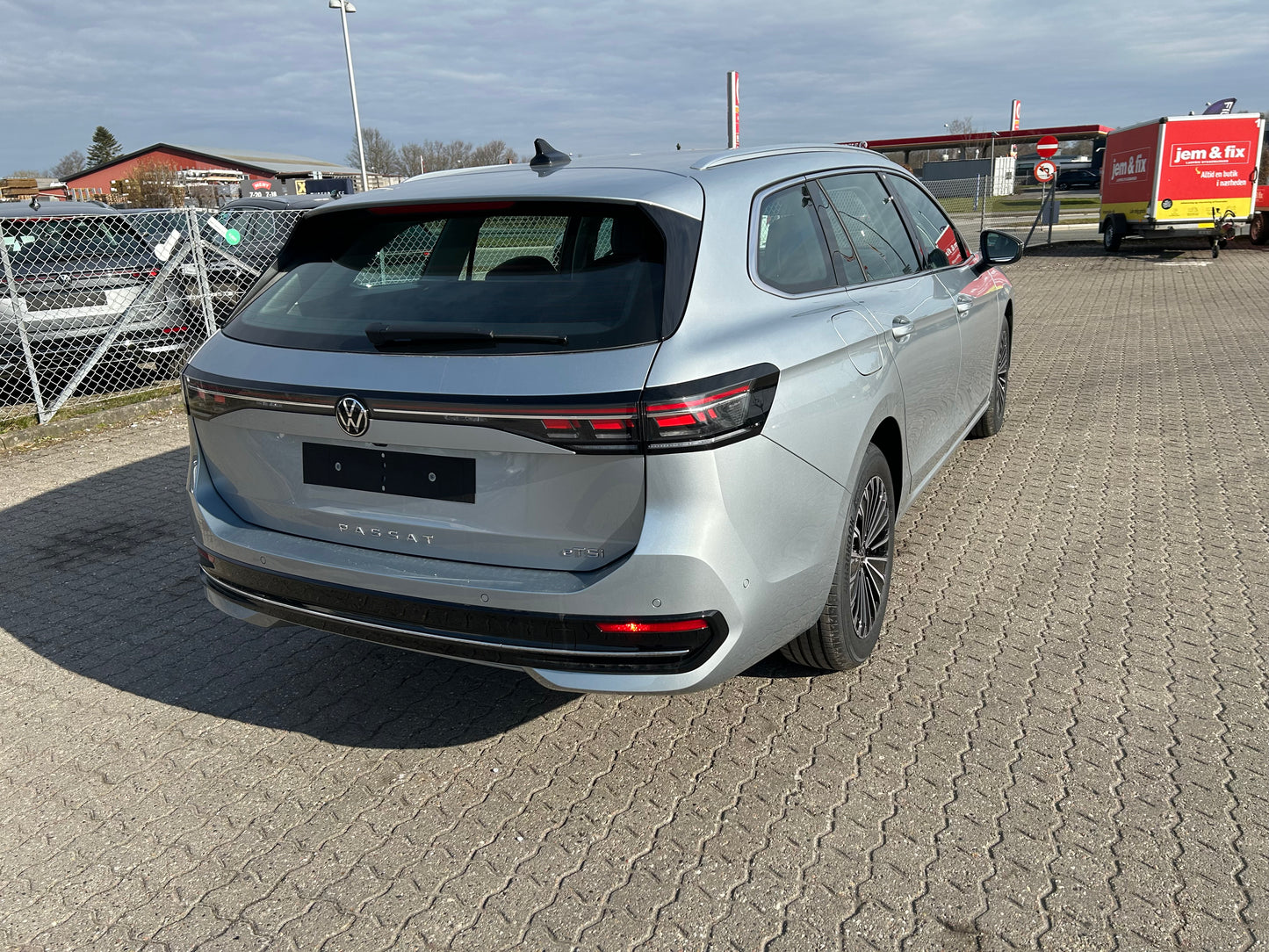 VW Passat Variant Elegance 1,5 eTSI 150 HK 110 kW DSG