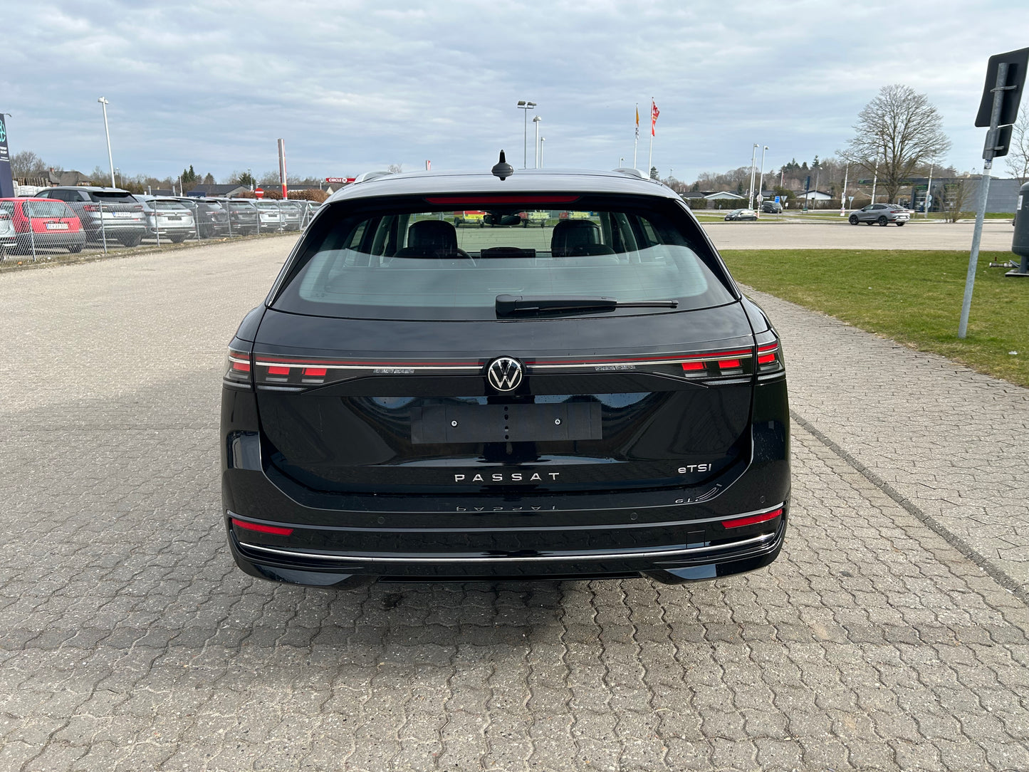 VW Passat Variant Elegance 1,5 eTSI 150 HK 110 kW DSG