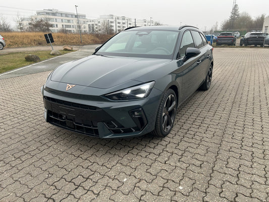 CUPRA Leon Sportstourer 1,5 eTSI 150 HK DSG7 - FIORD BLUE