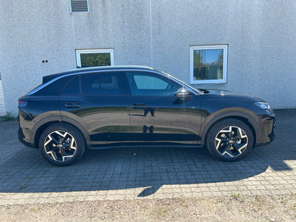 T-Roc R-Line 1,5eTSI 150HK DSG - Grenadilla Black Metallic