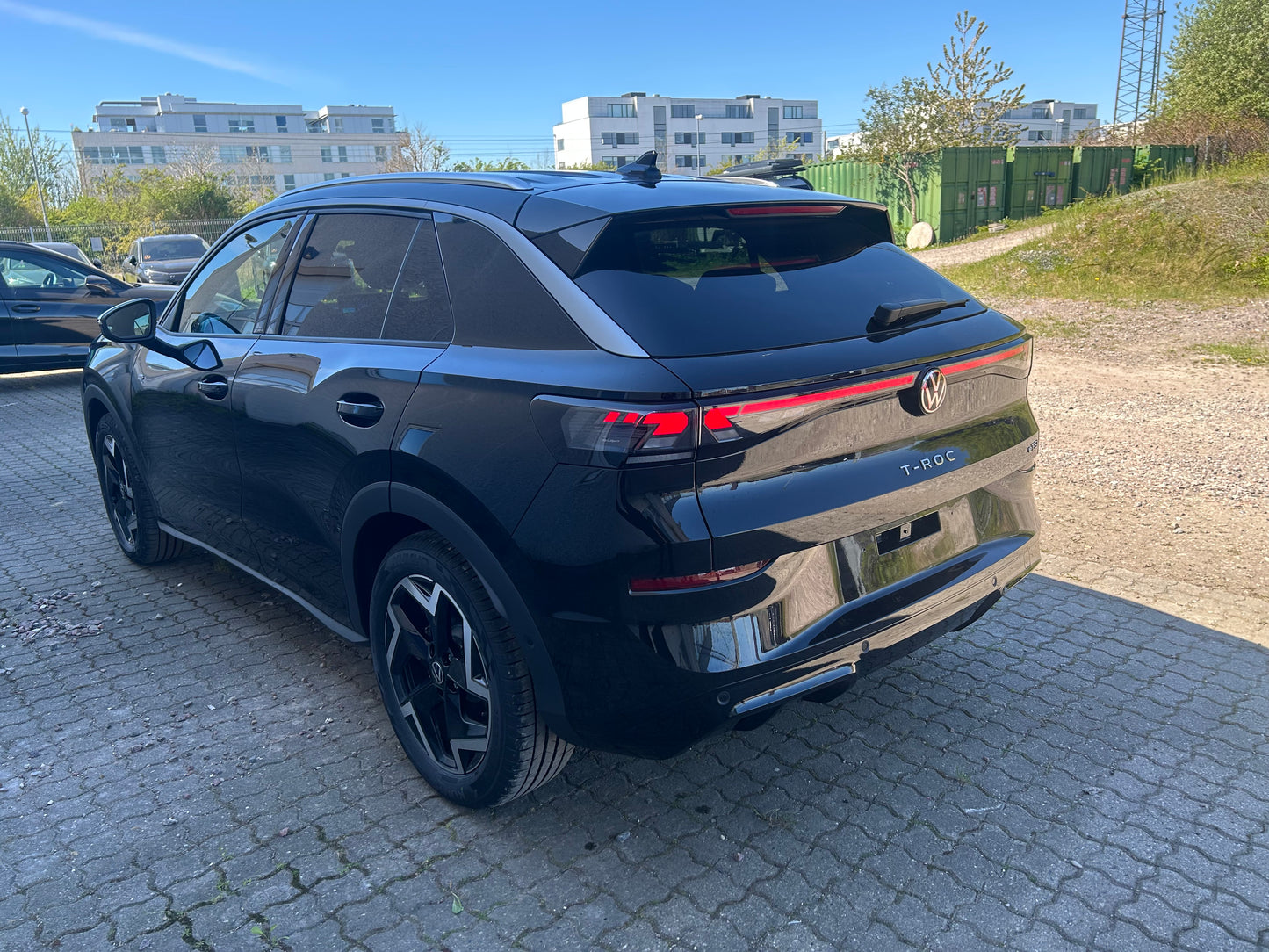T-Roc R-Line 1,5eTSI 150HK DSG - Grenadilla Black Metallic
