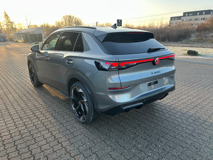 T-Roc R-Line 1,5eTSI 150HK DSG - Wolf Gray Metallic