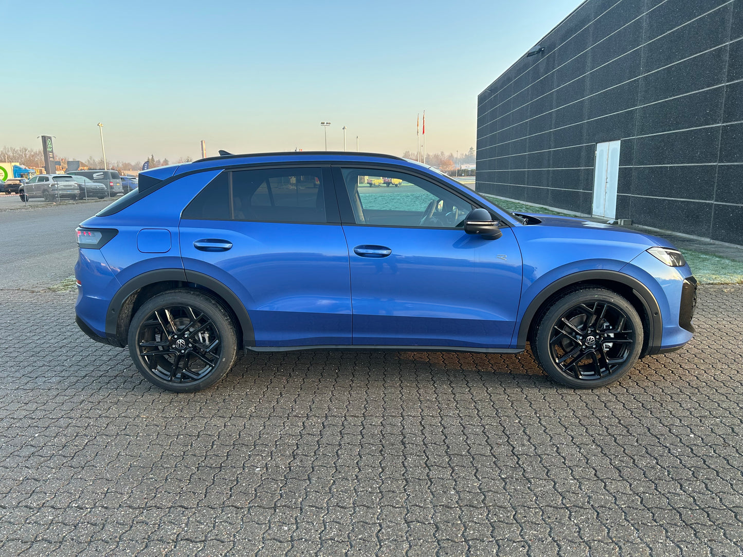 T-Roc R-Line 1,5eTSI 150HK DSG - Celestial Blue Metallic