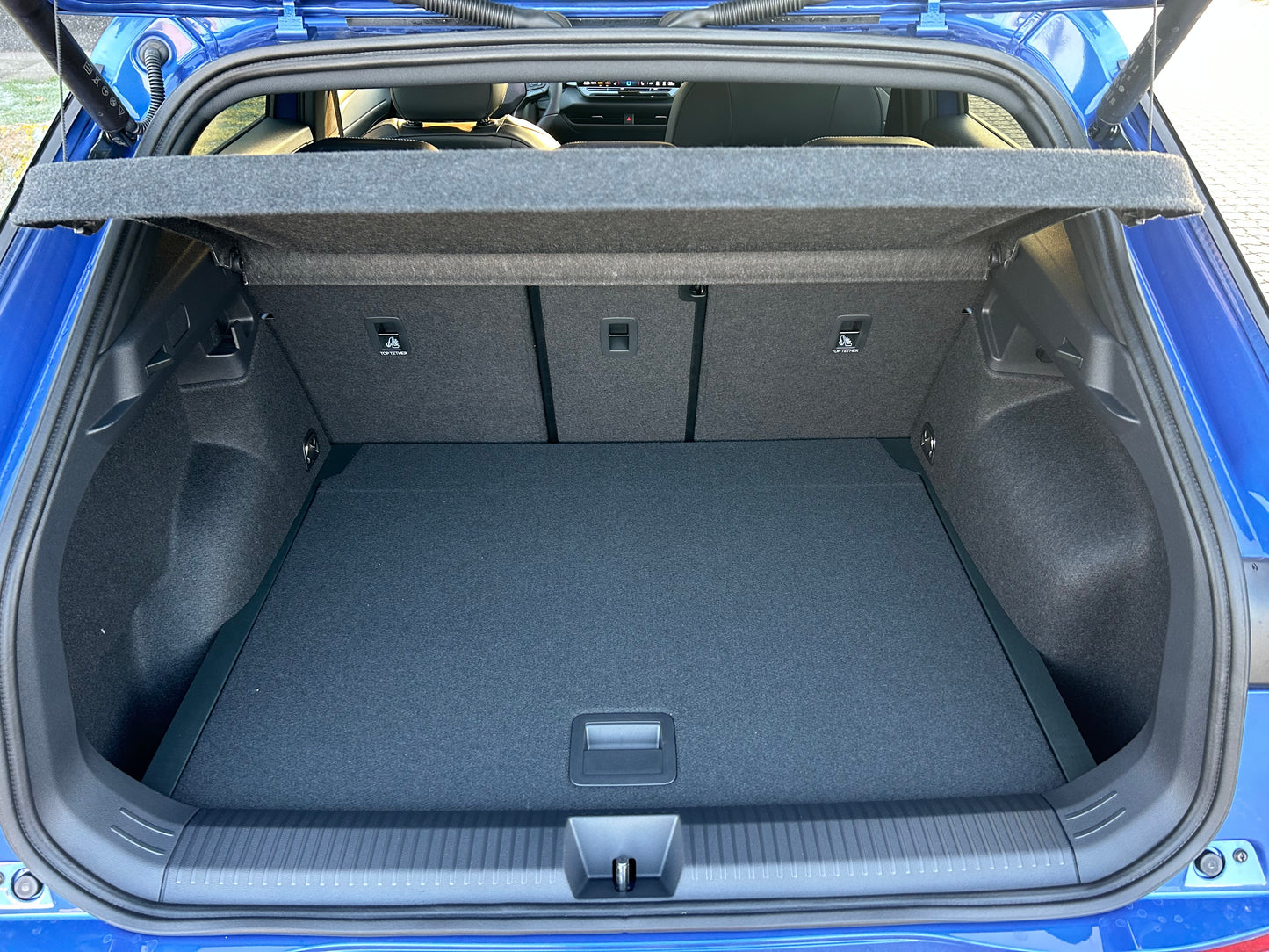 T-Roc R-Line 1,5eTSI 150HK DSG - Celestial Blue Metallic
