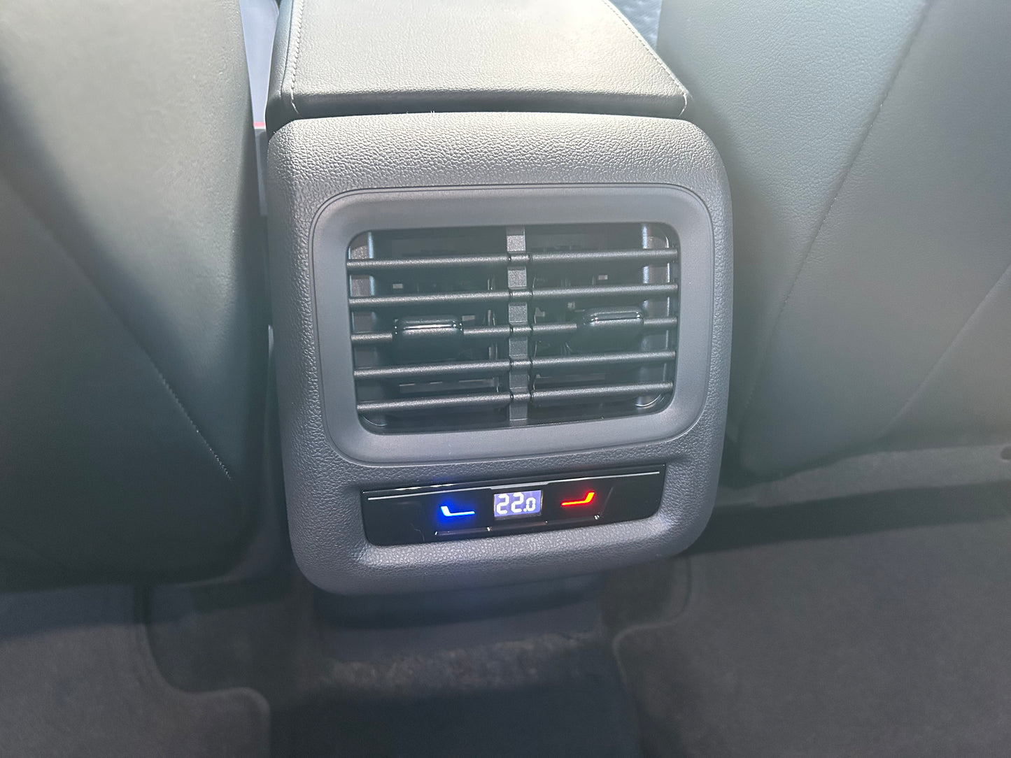 T-Roc R-Line 1,5eTSI 150HK DSG - Celestial Blue Metallic