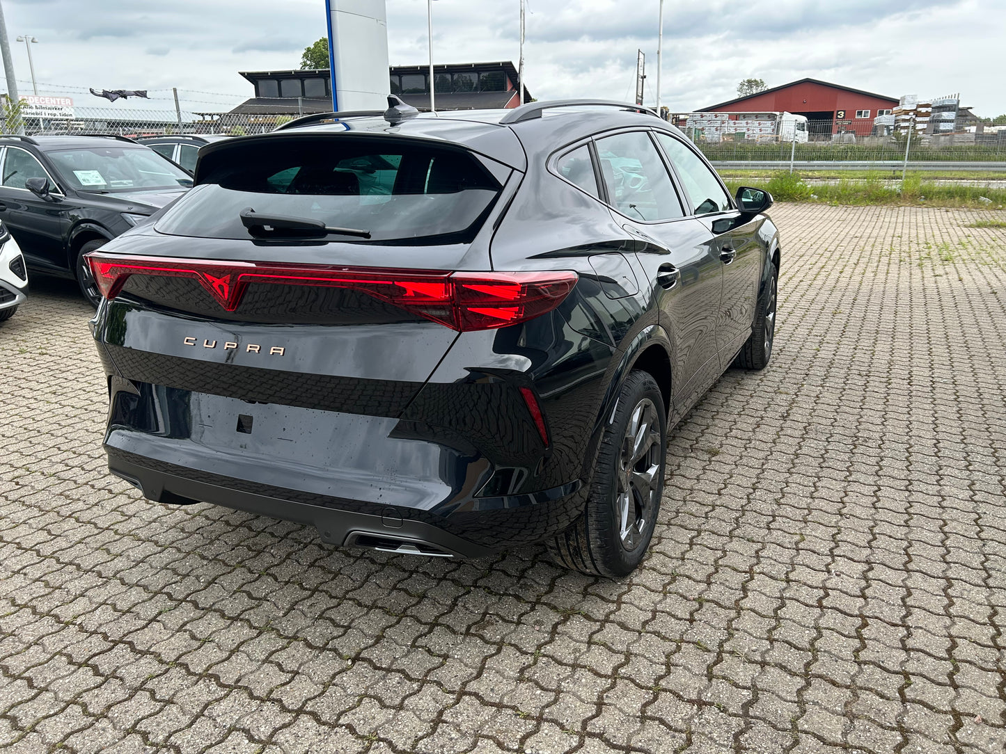 CUPRA Formentor 1,5 eTSI 150HK DSG7 - Midnight Black