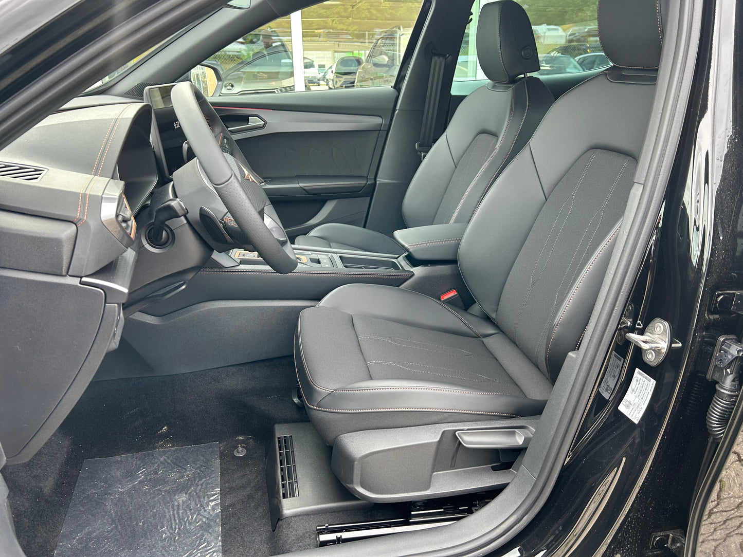 CUPRA Formentor 1,5 eTSI 150HK DSG7 - Midnight Black