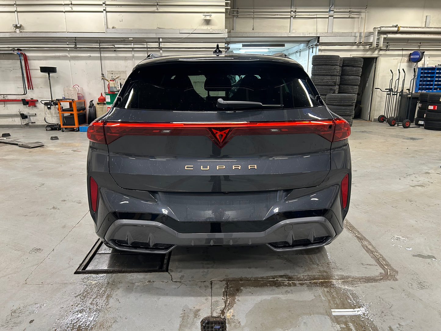 CUPRA Terramar VZ 2,0 TSI 265HK 4x4 DSG7 - Timanfaya Grey