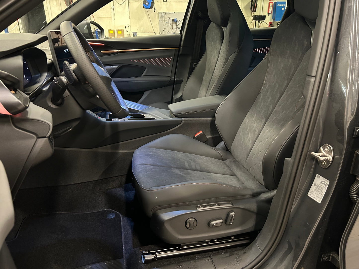 CUPRA Terramar VZ 2,0 TSI 265HK 4x4 DSG7 - Timanfaya Grey