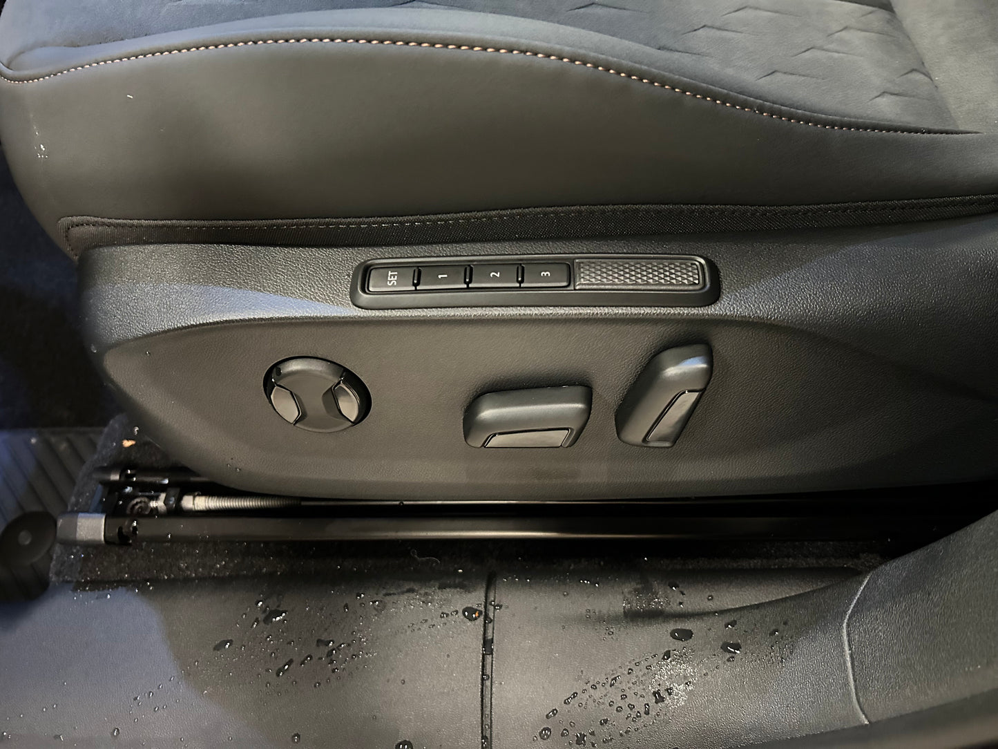 CUPRA Terramar VZ 2,0 TSI 265HK 4x4 DSG7 - Timanfaya Grey